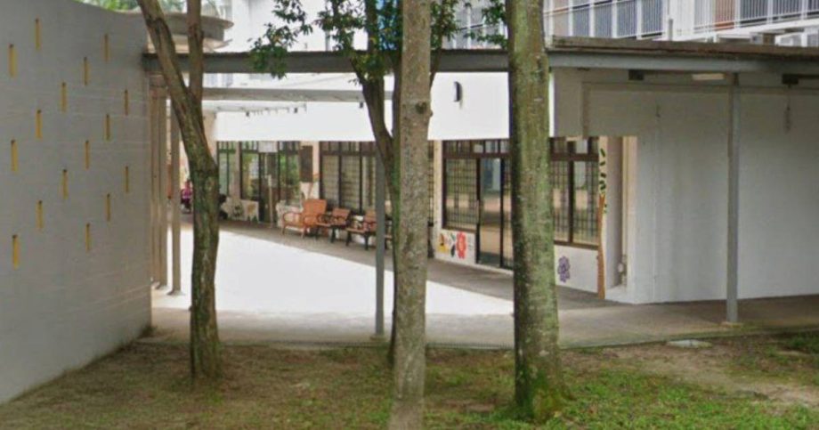 Woman, 73, arrested, given police warning for chasing volunteer with knife at ageing centre in Jurong, Singapore News Woman, 73, arrested, given police warning for chasing volunteer with knife at ageing centre in Jurong, Singapore News