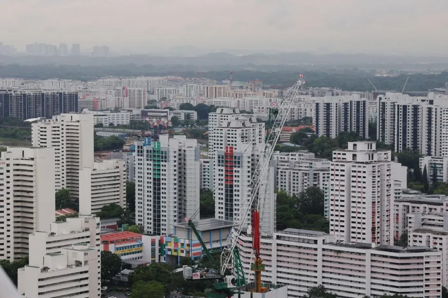 Residents’ satisfaction down in 13 out of 17 areas of HDB living, including cleanliness, noise, privacy Residents’ satisfaction down in 13 out of 17 areas of HDB living, including cleanliness, noise, privacy