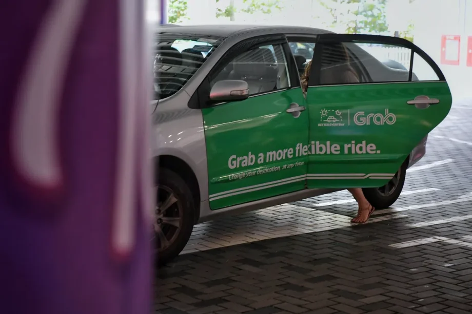 Grab, ComfortDelGroTaxi to raise platform fees from Jan 1
