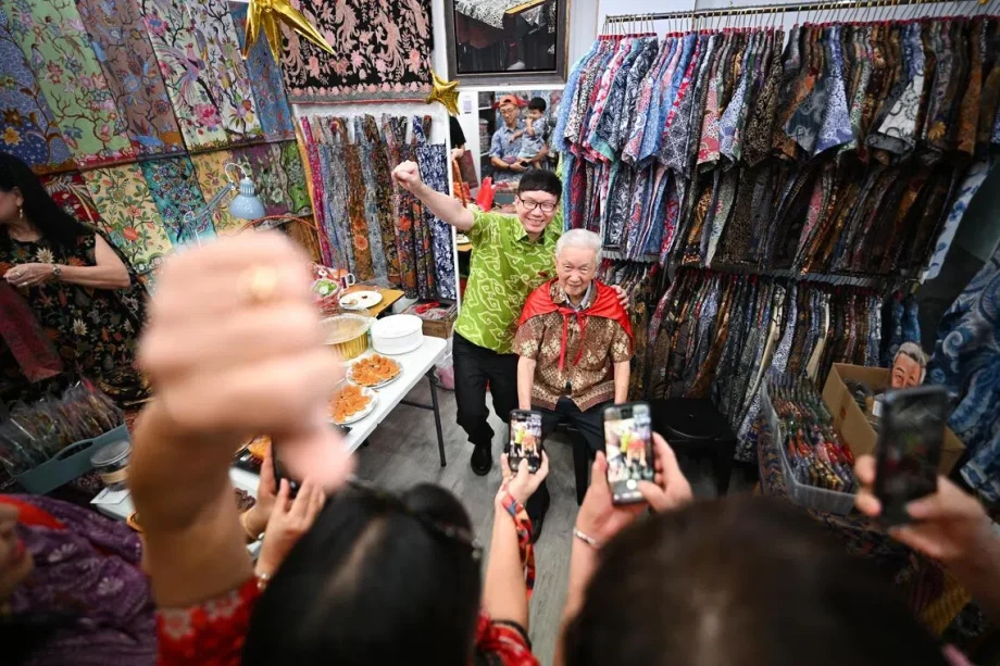 ‘Batik Uncle’ of Holland Village celebrates 100th birthday in style