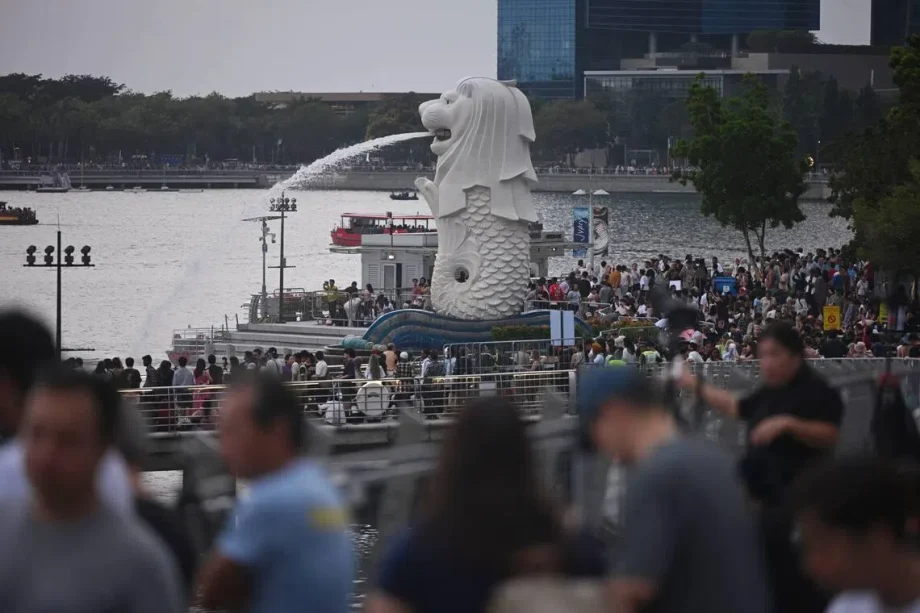 New Year 2026 countdowns: Police close access to areas around Marina Bay, Kallang due to crowds