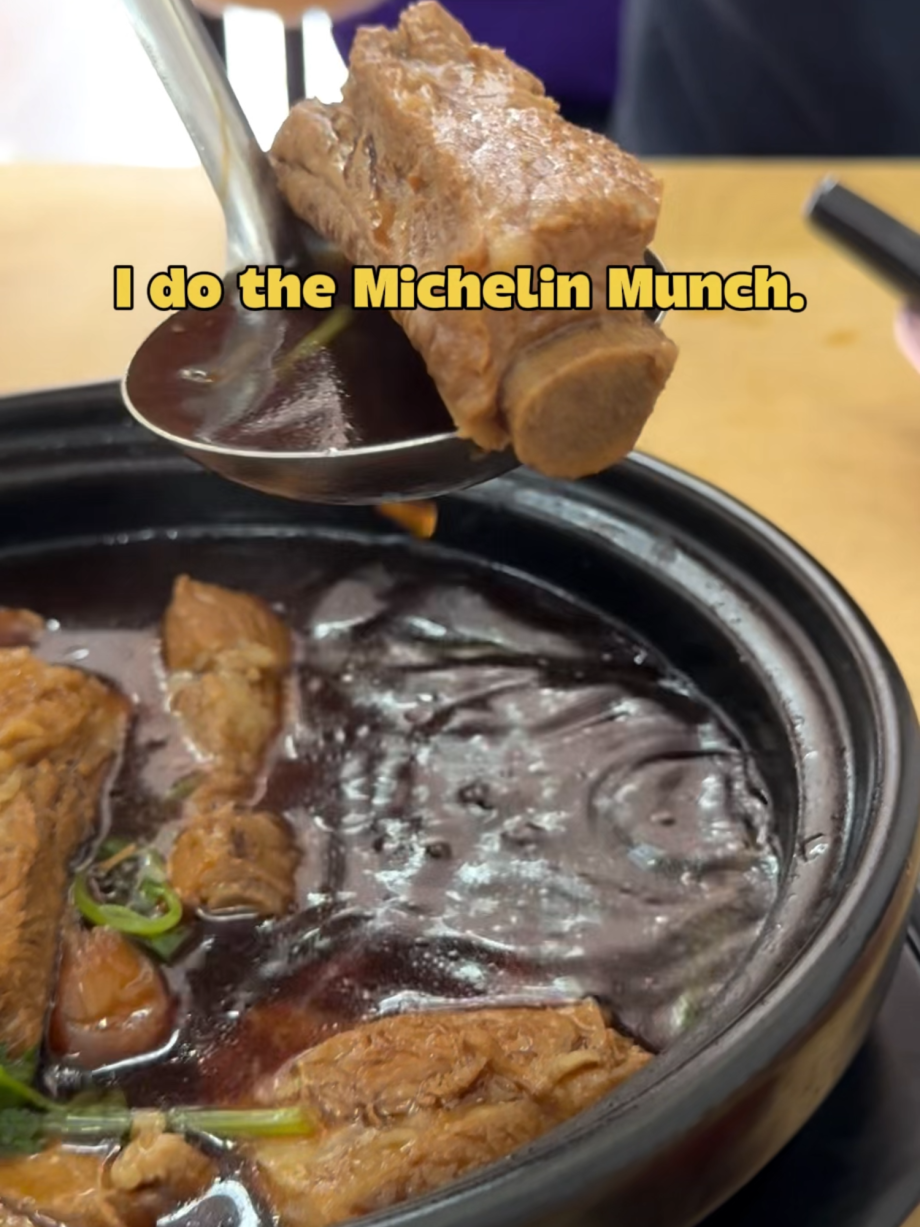 @fedby_  Michelin recommended bak koot teh in Singapore  #MichelinMunch #SGFo…