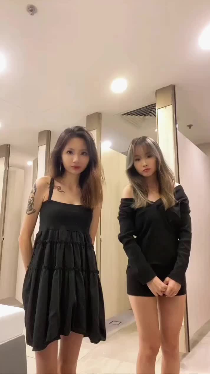 People On TikTok People On TikTok