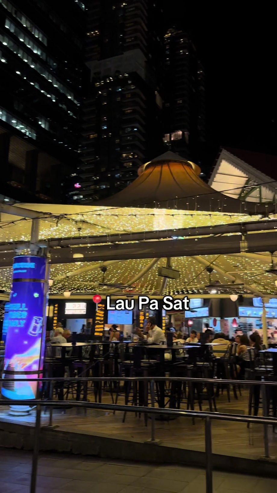 @ankami22 Fun food spot in Singapore  I only showed a few shops but there are so…