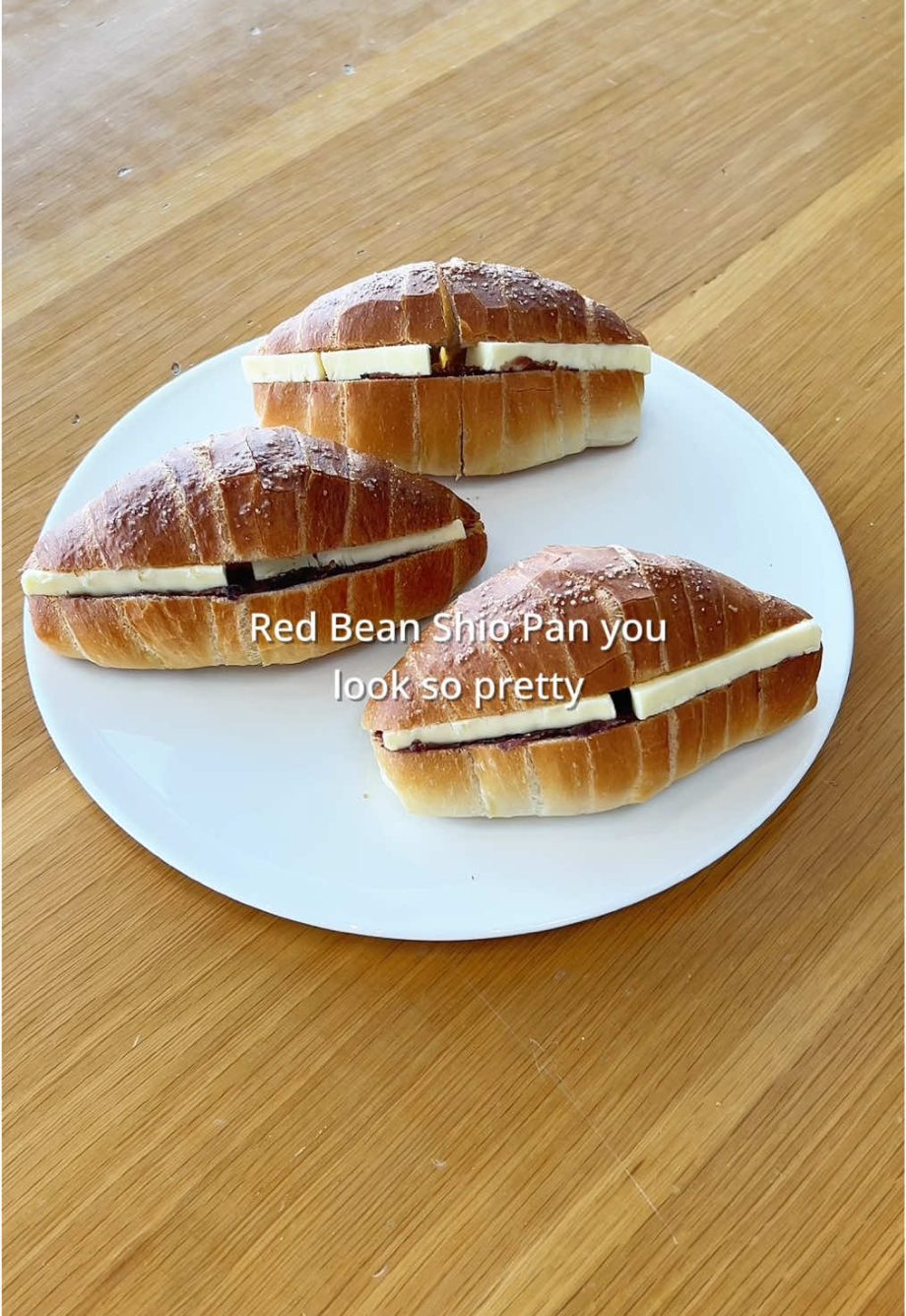 @breadtalksingapore Shio pan lovers, this one’s for you  Get ready to fall head-…