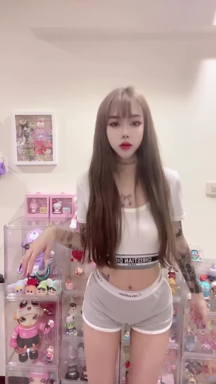 People On TikTok People On TikTok