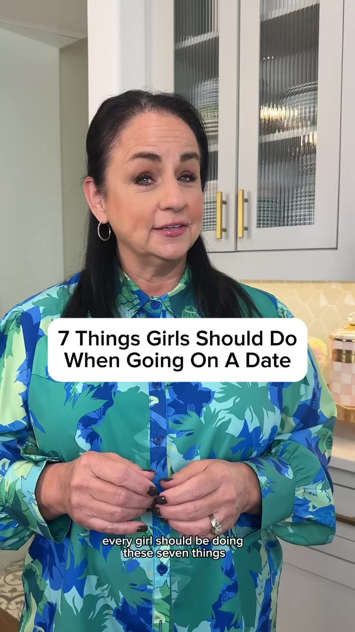 @carlashellis Last week I shared with you what boys should do on a first date! N…