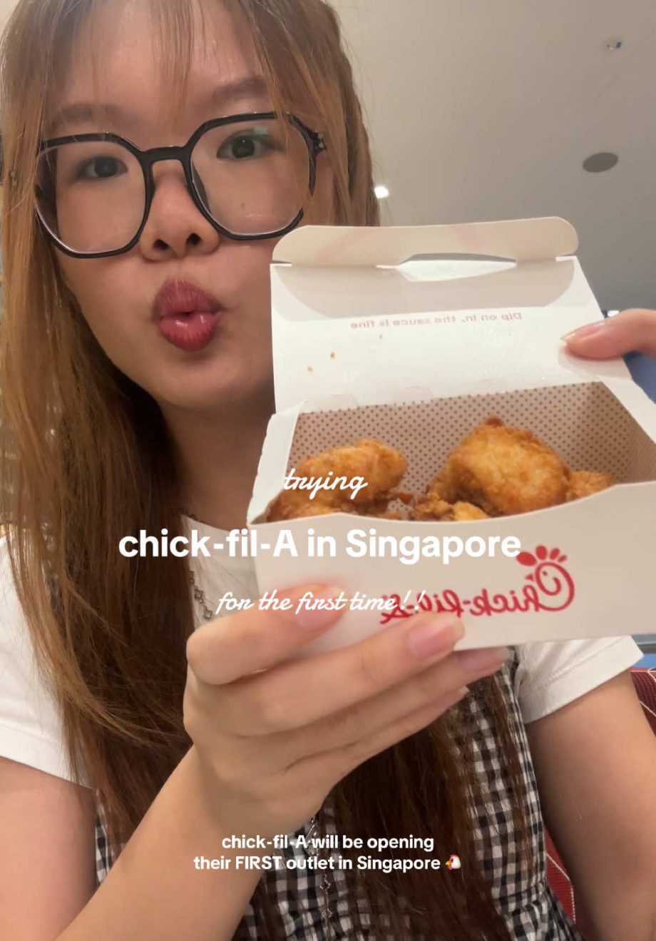 @kaiqiwears SO EXCITING!! it was actually kinda good  #chickfila #foodiesg #vlog…