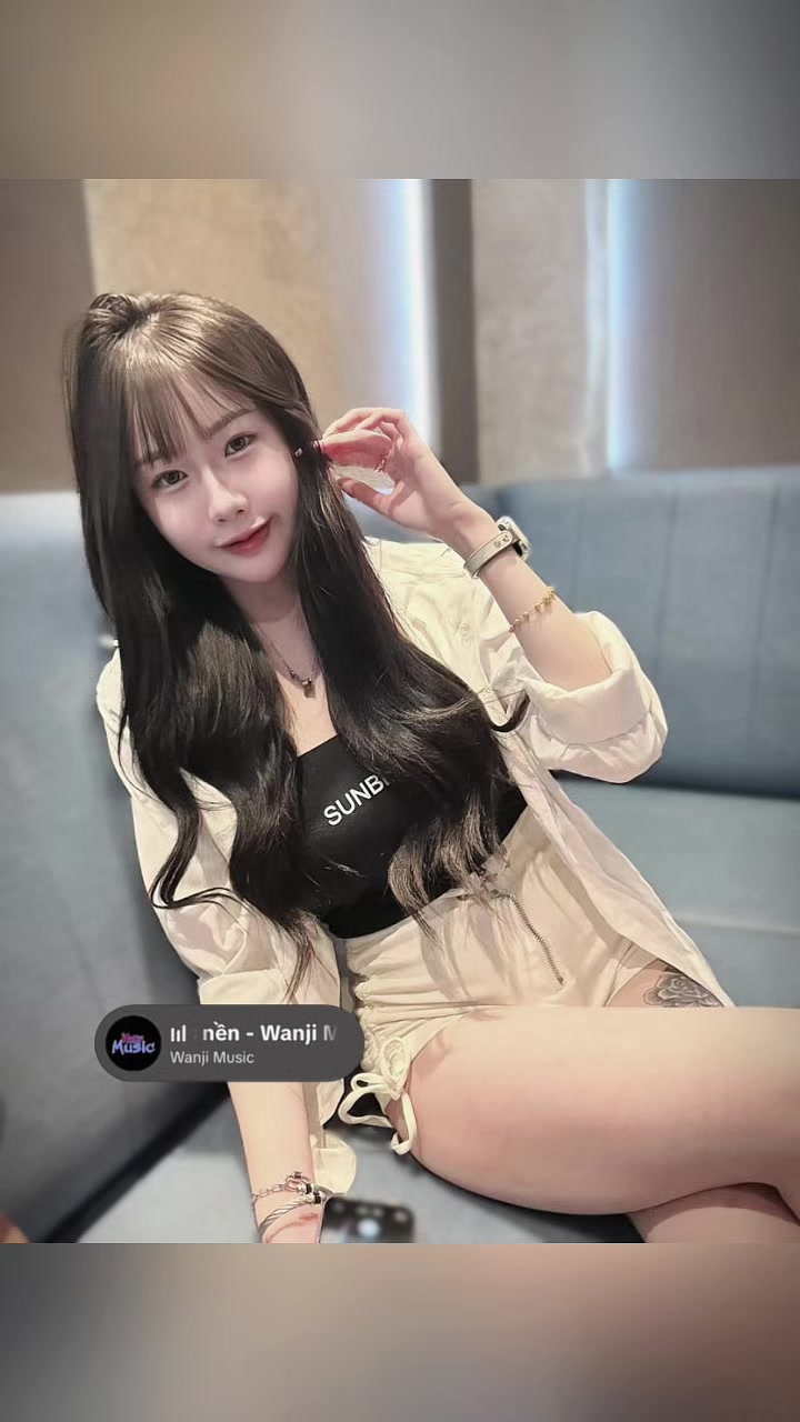 People On TikTok People On TikTok