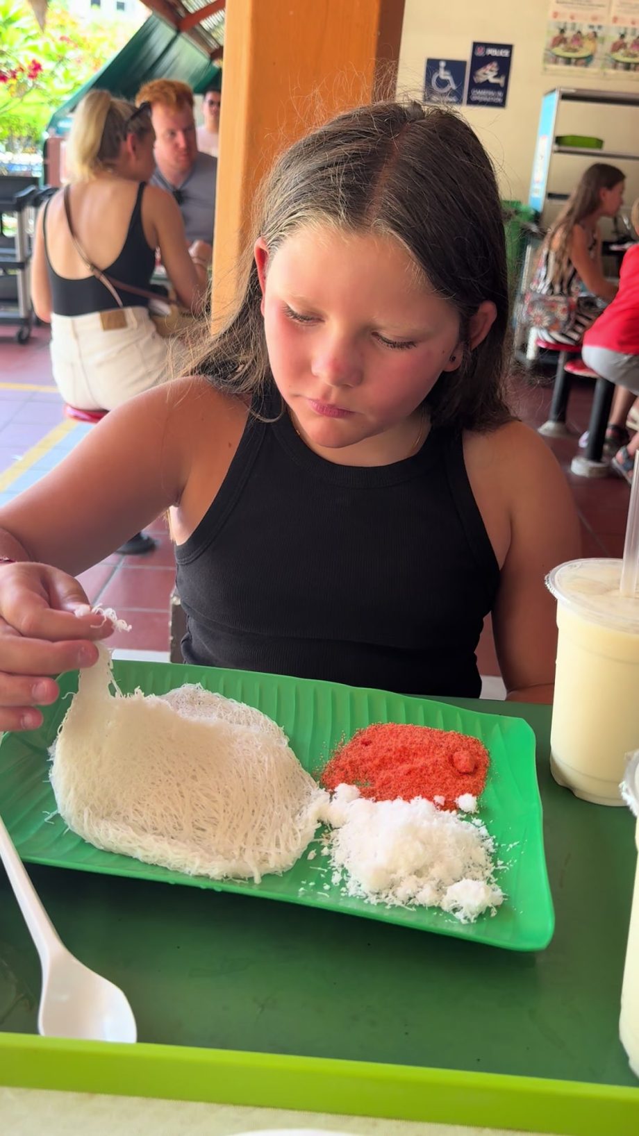@queensbrit Enjoying her Putu Mayam. It’s not something I’ve seen much in touris…