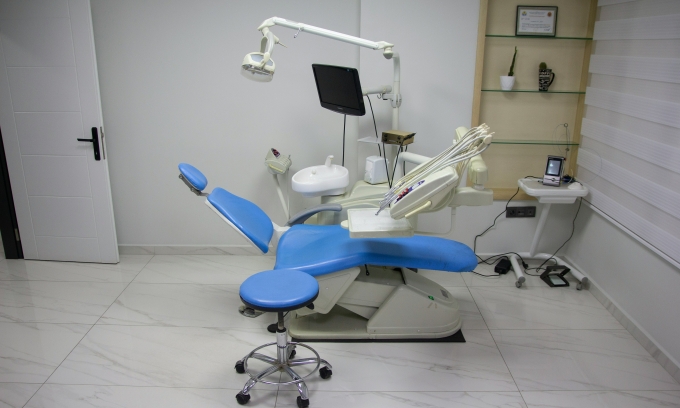 Singapore dental worker jailed for secretly photographing female patients’ chests Singapore dental worker jailed for secretly photographing female patients’ chests