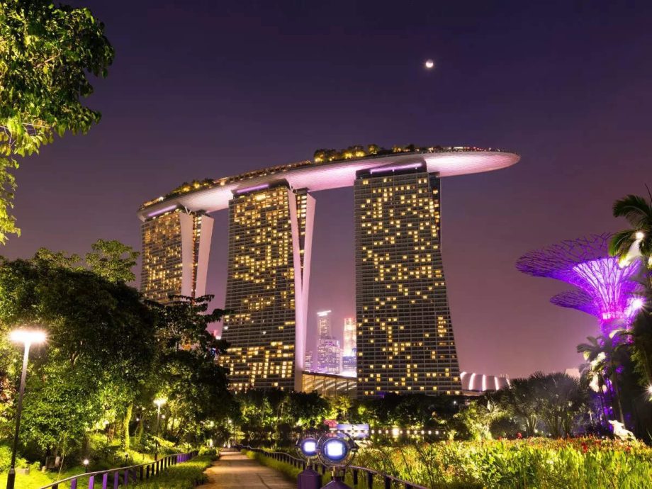 Singapore to end work permit scheme for foreign performing artists from June 2026 Singapore to end work permit scheme for foreign performing artists from June 2026