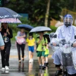 Record wet March in S’pore last year due to monsoon surge; June, November warmest months Record wet March in S’pore last year due to monsoon surge; June, November warmest months