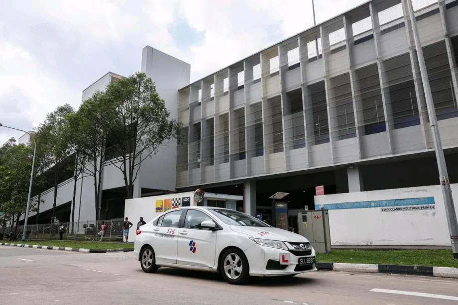 Driving centres in Singapore hike learner fees in 2026