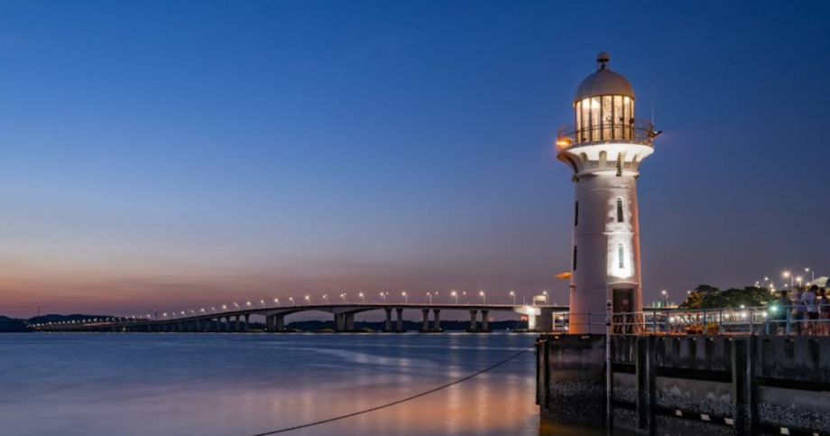 Malaysian man who fell from Second Link bridge was bus driver in Singapore; had holiday planned with family, Malaysia News