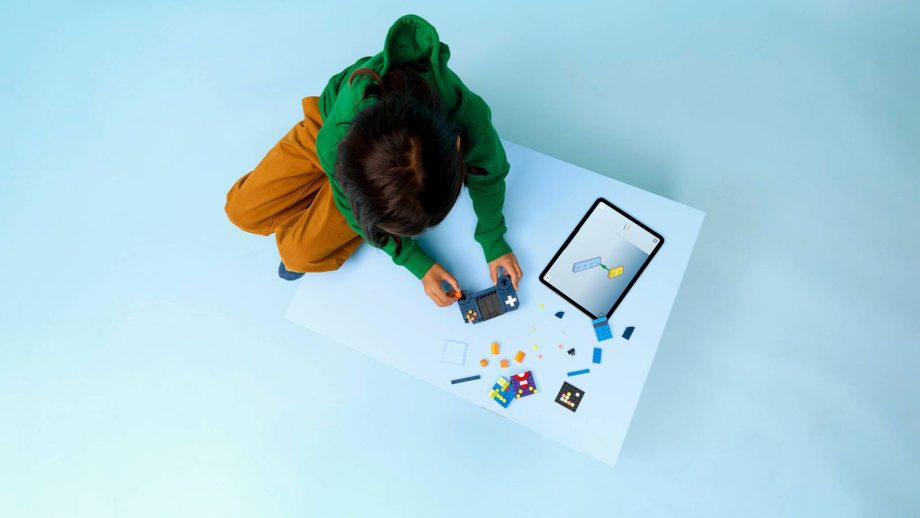 New Retro Gaming Console LEGO Set Offers a 3-for-1 Deal New Retro Gaming Console LEGO Set Offers a 3-for-1 Deal