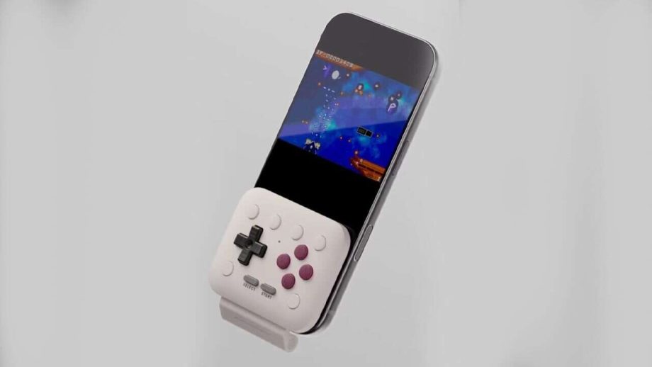 8BitDo’s FlipPad Brings Game Boy–Style Design to Mobile Gaming