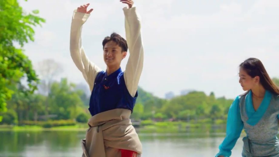 Global Youth Multicultural Forum Highlights Xizang Culture in Singapore and Malaysia