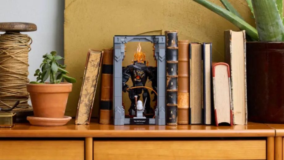 The LEGO Lord of the Rings Book Nook Gets Its First Ever Discount at Amazon