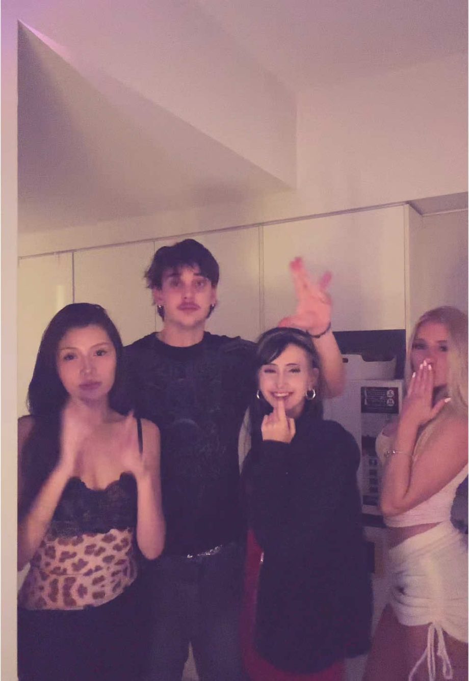 People On TikTok People On TikTok