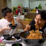 @hungrysam_oe Competing with Singapore Number 1 eater @Zermatt Neo! Can he reall…