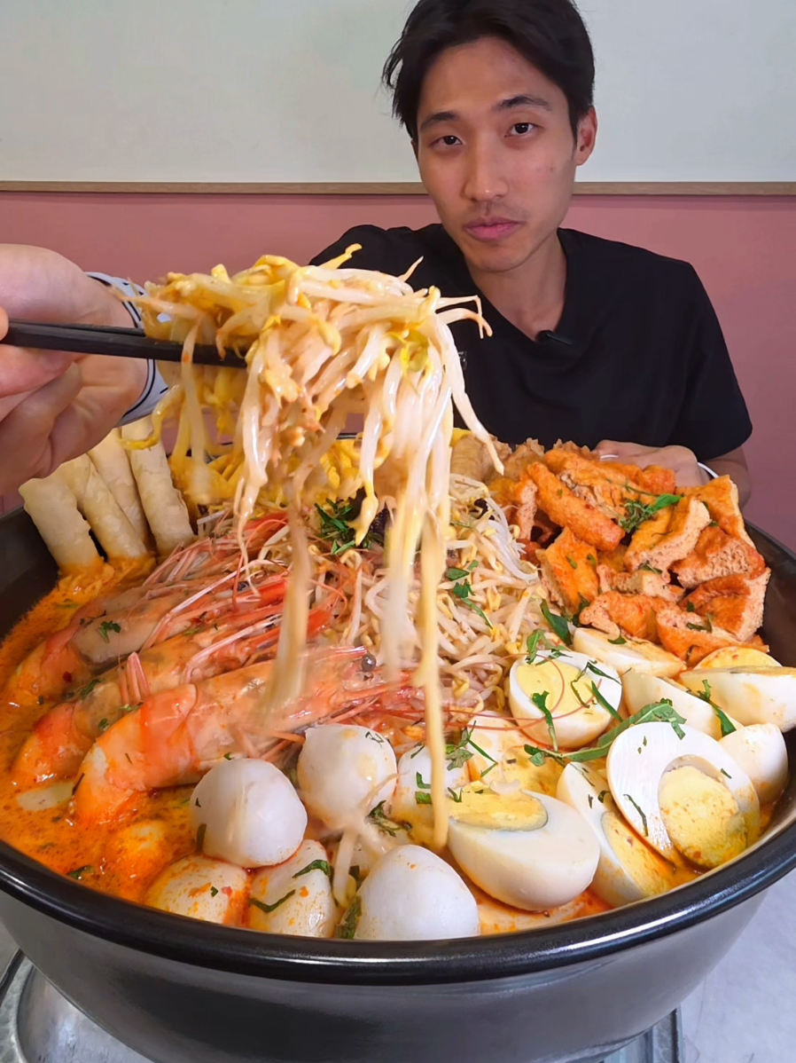 @zermattneo 10KG Laksa Everest! That last stretch was pure pain tho  #foodchalle…