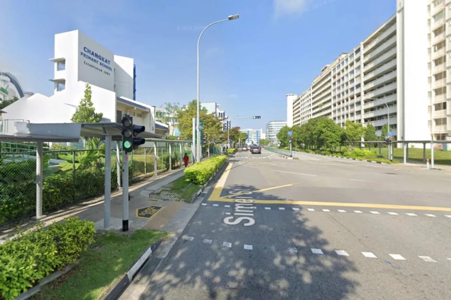 Man arrested for letting unlicensed driver who fled accident scene in Simei take the wheel