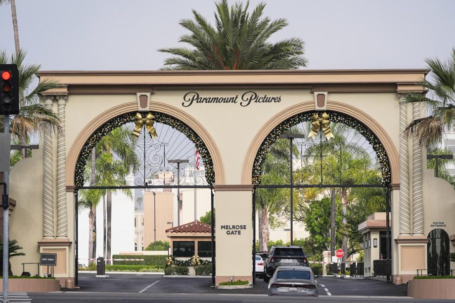 Paramount agrees to buy Warner Bros. Discovery, pays Netflix .8 billion for breakup