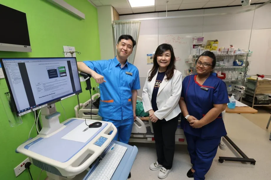 NUS Medicine launches new nursing-informatics degree