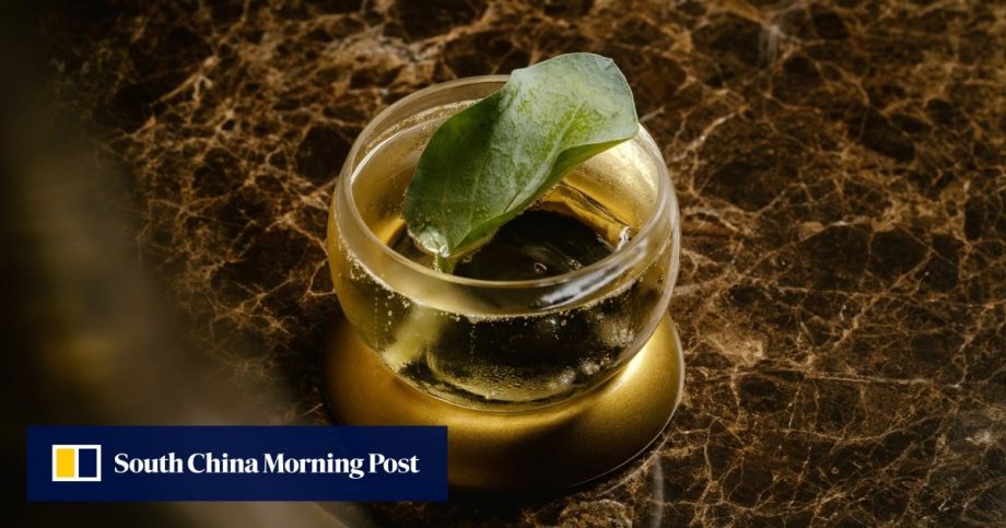 Drink in Focus: ‘Water’ cocktail at Caprice Bar at Four Seasons Hotel Hong Kong Drink in Focus: ‘Water’ cocktail at Caprice Bar at Four Seasons Hotel Hong Kong