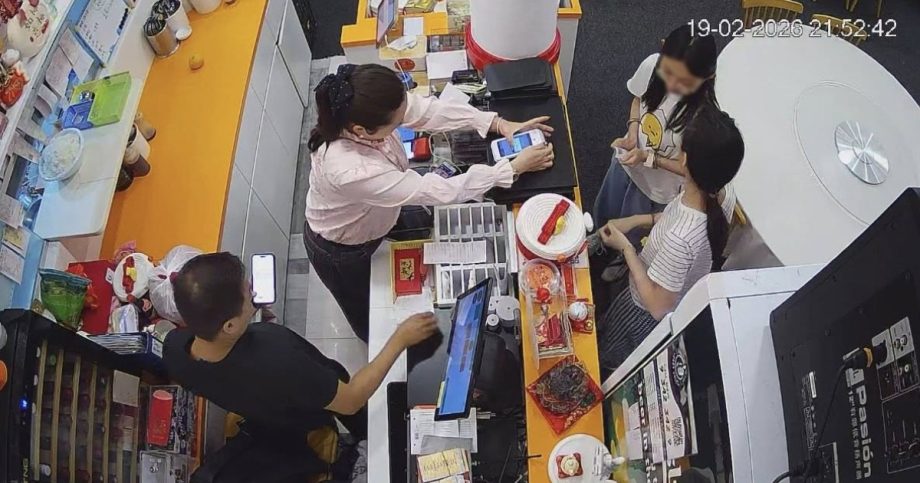 ‘First time in my life’: Restaurant owner surprised after family charged  for 0 lobsters return to pay balance, Singapore News