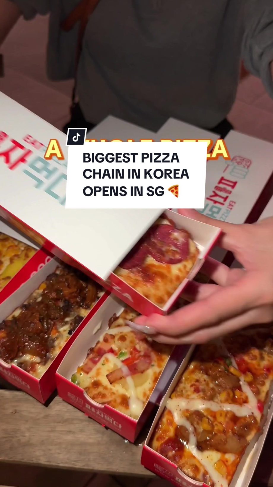 @onericeplease First pizza we’ve ever eaten without staining our hands, ingeniou…