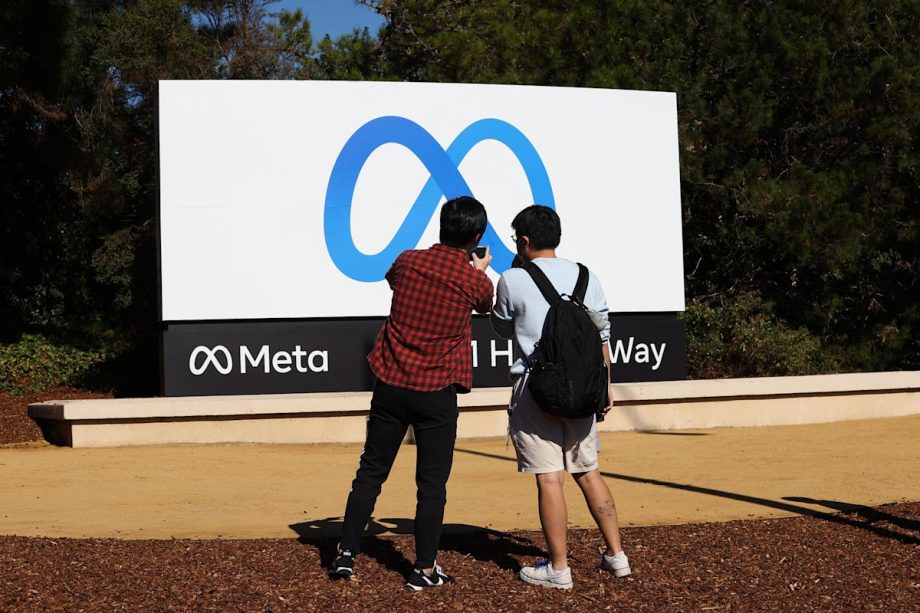 Jury rules against Meta, orders 5 million fine in major child safety trial