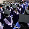 Fewer fresh S’pore uni graduates in 2025 found full-time work, but pay held steady: Survey