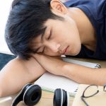 Employees in Singapore increasingly taking “snooze days” as sleep gap widens