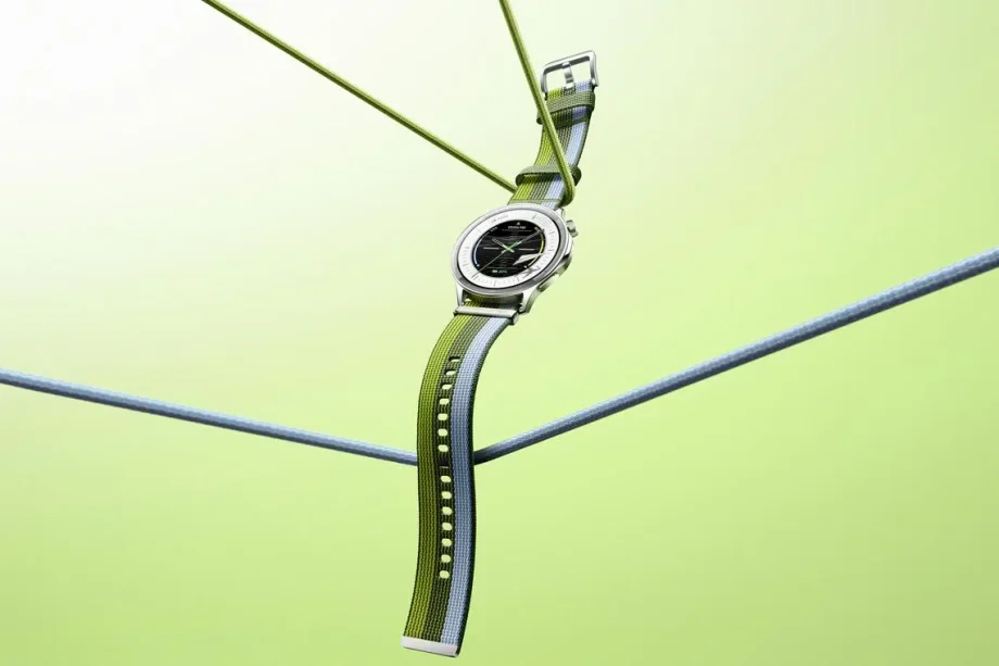 OPPO Watch S squeezes ECG analysis into an ultrasleek smartwatch