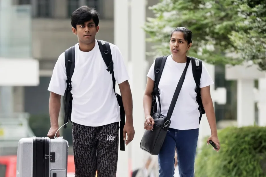 Foreign couple jailed after falsely claiming to be snatch theft victims