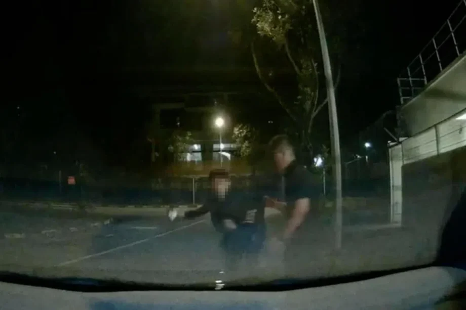 askST: Was PHV driver right to detain intoxicated passenger who was allegedly using Kpods? askST: Was PHV driver right to detain intoxicated passenger who was allegedly using Kpods?