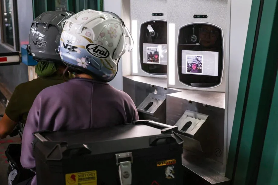 Facial recognition clearance for motorcyclists, pillion riders at Woodlands Checkpoint from March 31