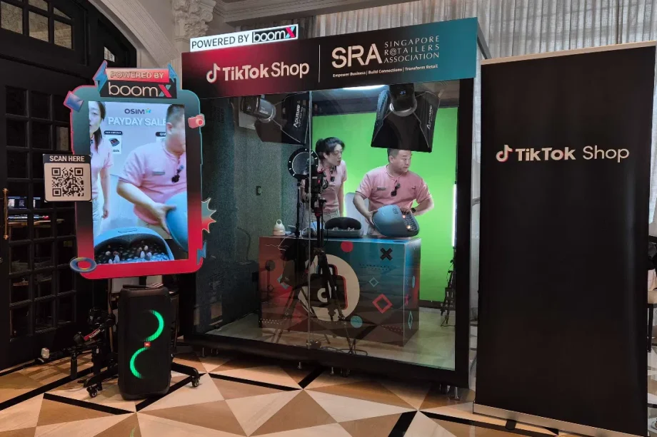 Singapore agencies and TikTok to train workers for retail jobs in live streaming era