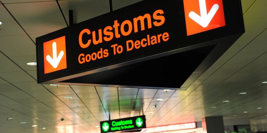 S’pore netizen frustrated by friends’ requests to buy luxury goods from Europe & to avoid paying GST