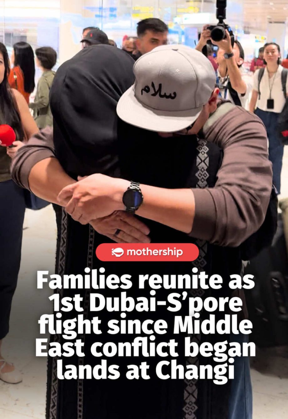 @mothershipsg Families embraced loved ones at Changi Airport as the first flight…