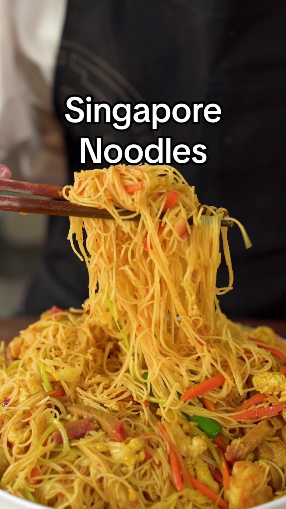 @two.plaid.aprons Let’s Make Singapore Noodles (Mei Fun) that’s just like takeou…