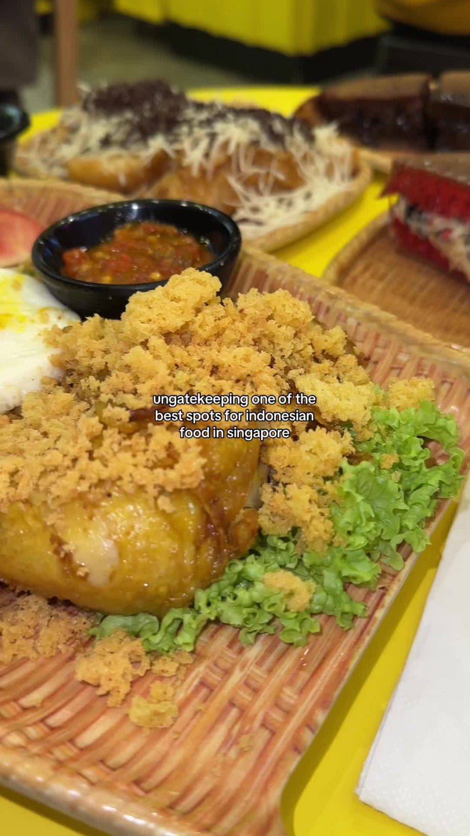 @sylkyv @Smile Martabak the red velvet oreo martabak manis was MY FAVVV still dr…