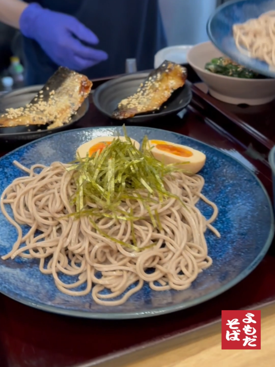 @oishiiyooo POV: you said “just a simple meal”… and the whole table showed up  F…