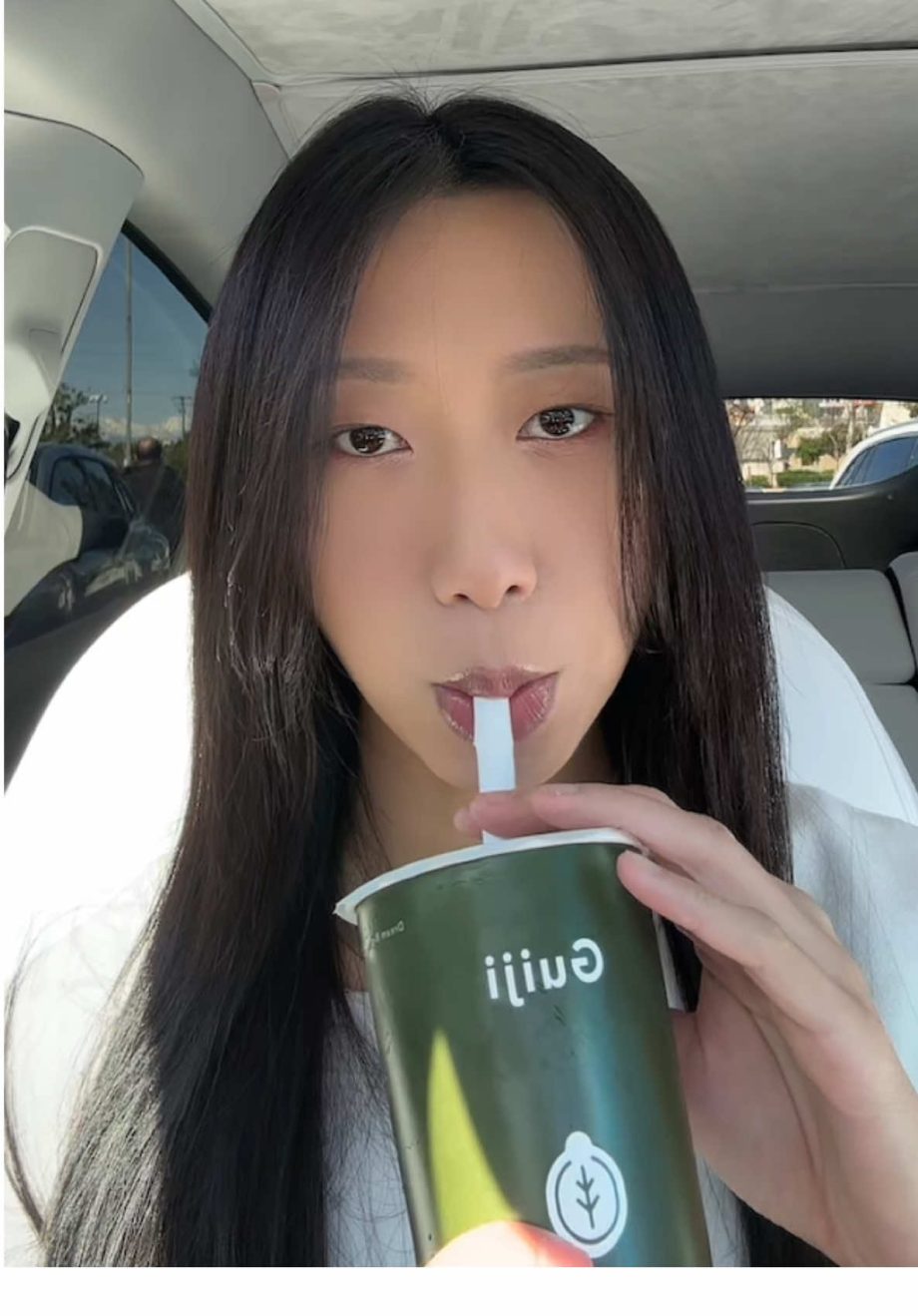 @rachellyuu trying guiji in sg! #guiji #sgveats #sgv #boba  …