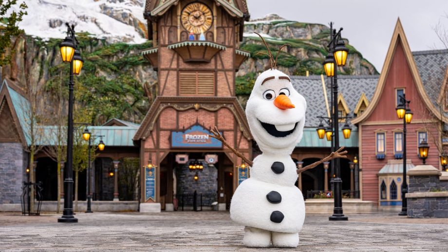 How Frozen Jumped From the Big Screen To Disney Parks Around the Globe, Including World of Frozen at Disneyland Paris’ Disney Adventure World