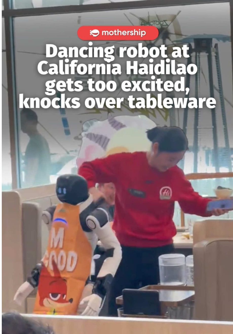 @mothershipsg According to Jiemian News, diners said that the incident which hap…