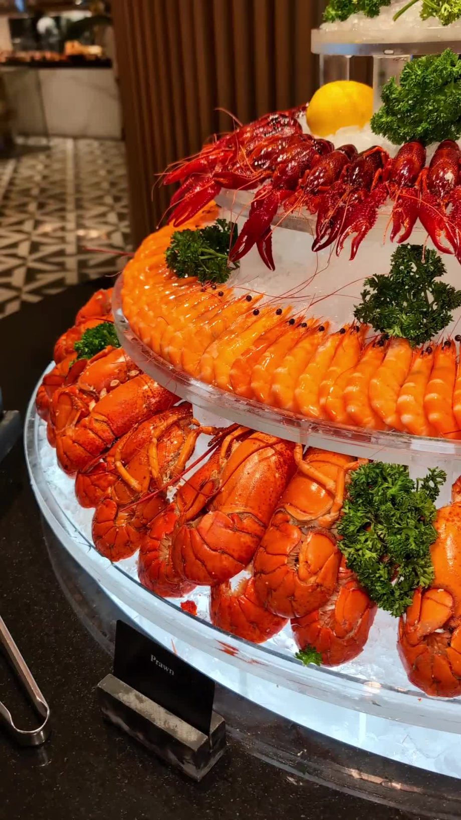 @eshtonc Seriously one of the biggest buffet spreads I’ve seen! This was such a …