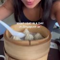 @linda.5un eating EVERYTHING I want for a day in #SINGAPORE  so many balls! #wha…